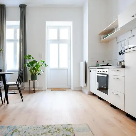 Modern Design Apartment *